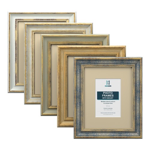 Cassis picture frame with - picture,